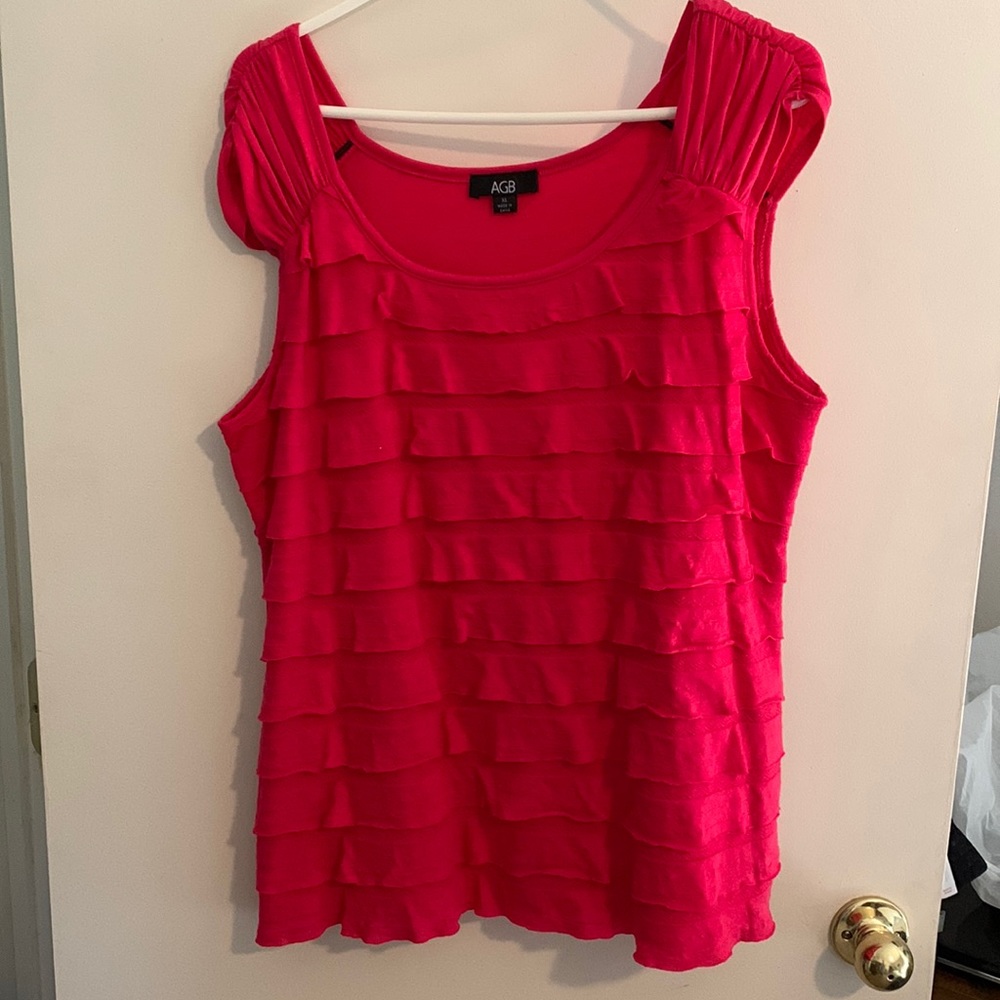 AGB Sleeveless Top Rayon/Polyester blend. Hot pink. Size XL